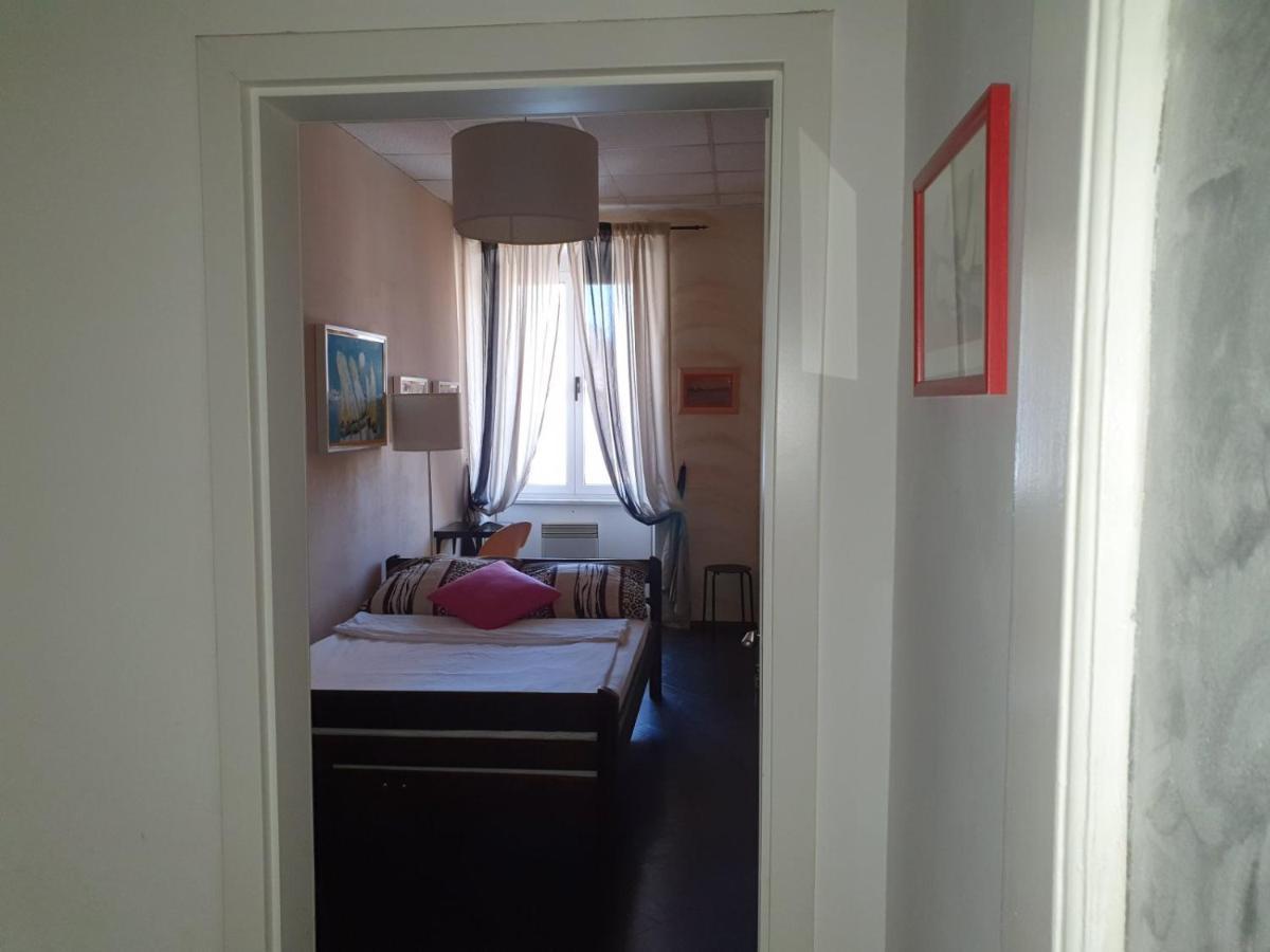 Hostel Morcic Ri Rijeka Eksteriør billede